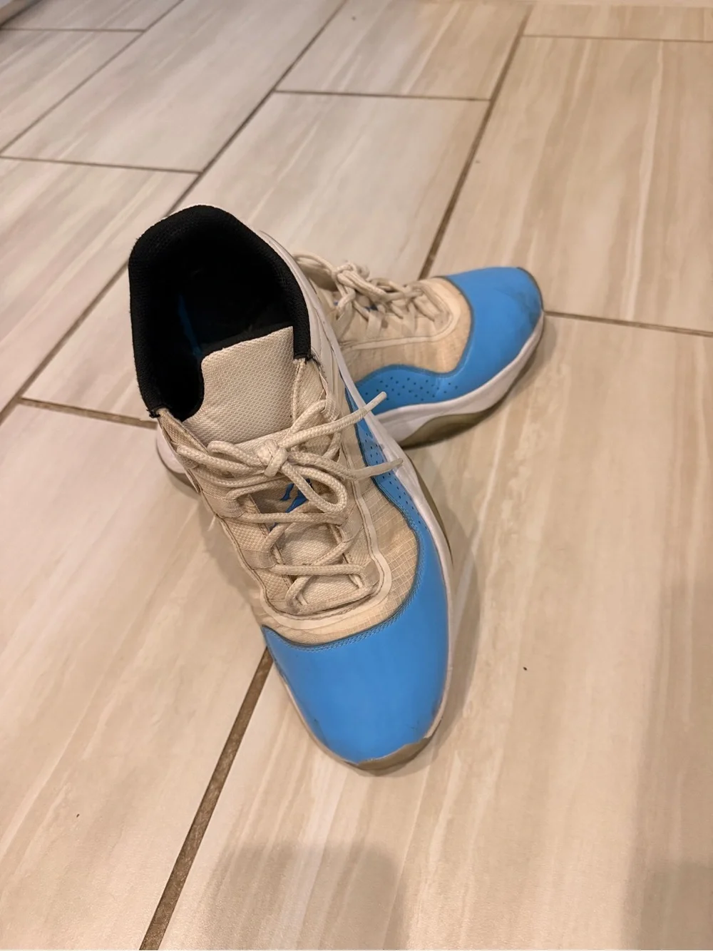 Jordan Men’s Basketball Low-Top Sneakers - White & Light Blue